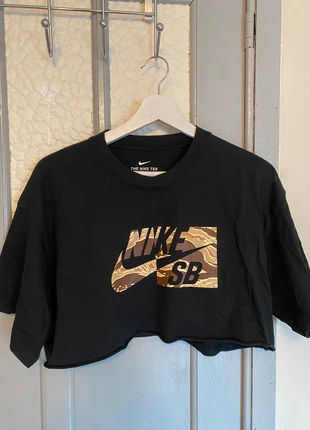 Crop top pull noir léopard the Nike Tee - Taille M, merk: Nike, staat: Heel goed, maat: M / 38 / 10, € 5,00, € 5,95 inclusief Kopersbescherming