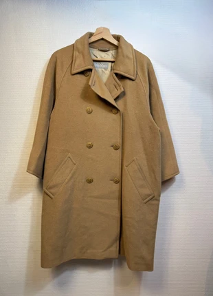 Manteau long trench hiver en laine marron beige bouton or Max Mara manche 3/4 taille M/38, marke: Max Mara, zustand: Sehr gut, größe: M / 38 / 10, 140,00 €, 147,70 € inklusive Vinted-Käuferschutz