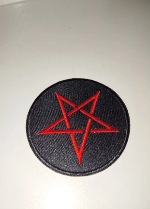 Patch Pentagramme Pentacle Red Black, brand: Pentagramme, condition: New with tags, €4.00, €4.90 includes Buyer Protection