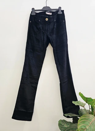 Pantaloni neri in velluto a coste, marque: juggler, état: Très bon état, taille: L / 40 / 12, 7,00 €, 8,05 € Protection acheteurs incluse