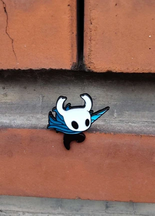 Pin's hollow knight, brand: Hollow knight, condizioni: Ottime, €2.99, €3.84 include la Protezione acquisti Pro