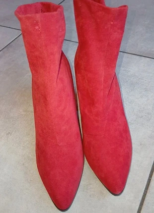 🦋Bottines Chaussettes Rouges Vives à Talons - NEUVES!🦋, zustand: Neu, größe: 36, 15,00 €, 16,45 € inklusive Vinted-Käuferschutz