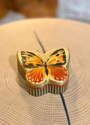 Boîte à bijoux papillon peinte, condizioni: Buone, €4.00, €4.90 include la Protezione acquisti
