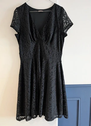 Robe noire à dentelle, marque: Fórmul@, état: Très bon état, taille: XXXL / 46 / 18, 6,00 €, 7,00 € Protection acheteurs incluse