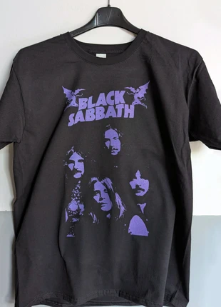 T-shirt nera | Black Sabbath, marke: nobrand, zustand: Sehr gut, größe: M, 13,00 €, 14,35 € beinhaltet Vinted-Käuferschutz Pro