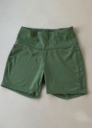 South beach shorts, marque: South Beach, état: Bon état, taille: S / 36 / 8, 8,00 €, 9,10 € Protection acheteurs incluse