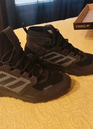 Adidas terrex traxion talla 45 gore tex nieve, marque: adidas, état: Très bon état, taille: 45, 40,00 €, 42,70 € Protection acheteurs incluse