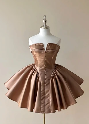 Jolie robe bustier champagne taille XS / S, marque: Rosierose, état: Neuf sans étiquette, taille: S / 36 / 8, 55,00 €, 58,45 € Protection acheteurs incluse