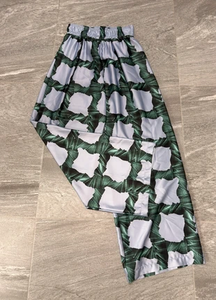 Pantalon Silvian Heach mauve et vert – Taille 38 – Neuf avec étiquette, merk: Silvian Heach, staat: Nieuw met prijskaartje, maat: M / 38 / 10, € 70,00, € 74,20 inclusief Kopersbescherming