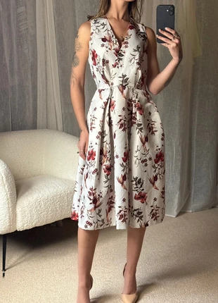 Closet London Robe Longue Fleurie Jupon Volumineux / Closet London Long Dress Voluminous, brand: Closet London, condizioni: Ottime, taglia: S / IT 40 / EU 36, €17.80, €19.39 include la Protezione acquisti Pro