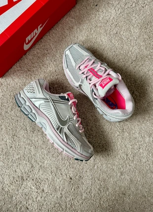 Nike zoom vomero 5 - pink - 38, merk: Nike, staat: Nieuw met prijskaartje, maat: 38, € 90,00, € 95,20 inclusief Kopersbescherming