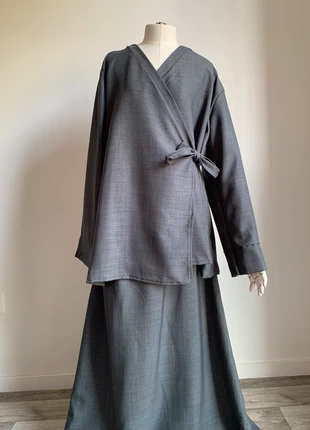 ensemble jupe kimono effet lin gris foncé, état: Très bon état, taille: Taille unique, 19,50 €, 21,18 € Protection acheteurs (Pro) incluse