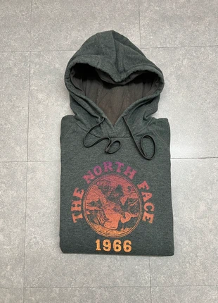 Sweat capuche - The North Face - Taille M Femme - Gris - Hoodie capuche, marque: The North Face, état: Très bon état, taille: M / 38 / 10, 15,00 €, 16,45 € Protection acheteurs incluse