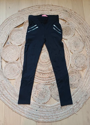 Legging noir skinny - Cache Cache - T.XS/S (34/36), marke: Cache Cache, zustand: Gut, größe: XS / 34 / 6, 3,00 €, 3,85 € beinhaltet Vinted-Käuferschutz Pro