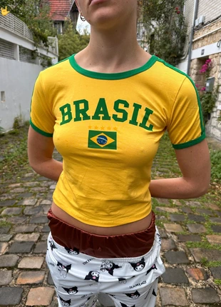 Crop top t-shirt maillot brasil Y2K brasil foot jaune taille M, brand: Brasil, condition: New with tags, size: M / 38 / 10, €12.00, €13.30 includes Buyer Protection Pro