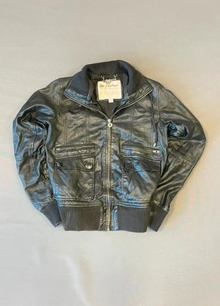 Vintage Leather Jacket Classic Feel Effortless Cool 📴, marque: Vintage Dressing, état: Très bon état, taille: M / 38 / 10, 48,00 €, 51,10 € Protection acheteurs incluse