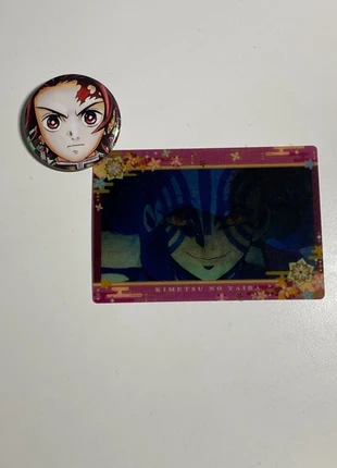 Cartes 3D Demon Slayer avec Pins - Neuf, marca: Demon Slayer, estado: Novo sem etiquetas, €1.00, €1.75 inclui Proteção do Comprador