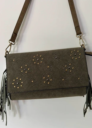 Sac pochette kaki suédé avec détails doré idée cadeau de Noël, marke: Boutique indépendante, zustand: Neu, 25,90 €, 27,90 € beinhaltet Vinted-Käuferschutz Pro