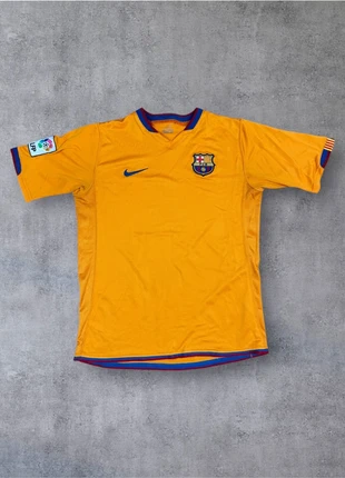 381 Maillot Nike extérieur fc Barcelone 2006/2008 taille XS, marque: Nike, état: Très bon état, taille: XS, 35,00 €, 37,45 € Protection acheteurs incluse