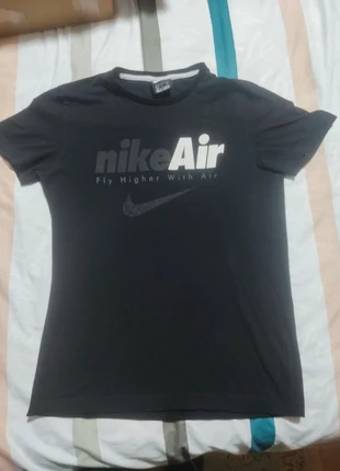T-shirt Nike Air noir Taille XS - bon état, merk: Nike Air, staat: Heel goed, maat: XS, € 8,99, € 10,14 inclusief Kopersbescherming