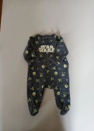 Pyjamas grenouillère Star Wars, marque: Star Wars, état: Très bon état, taille: 1-3 mois / 56 cm, 3,00 €, 3,85 € Protection acheteurs incluse