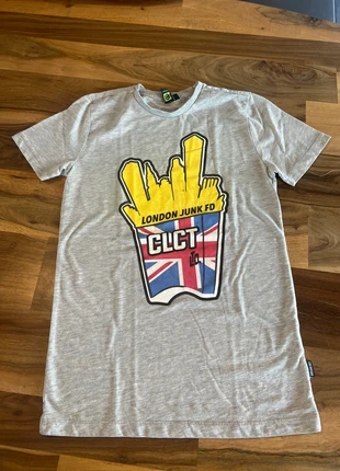 Tee-shirt courtes manches Ukraine, marque: CoolCat, état: Très bon état, taille: 13 ans / 158 cm, 1,00 €, 1,75 € Protection acheteurs incluse