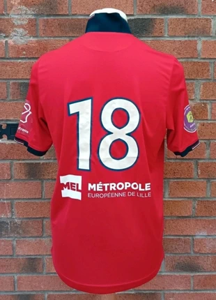 Maillot LOSC Lille féminine porté, merk: New Balance, staat: Heel goed, maat: S, € 30,00, € 32,20 inclusief Kopersbescherming
