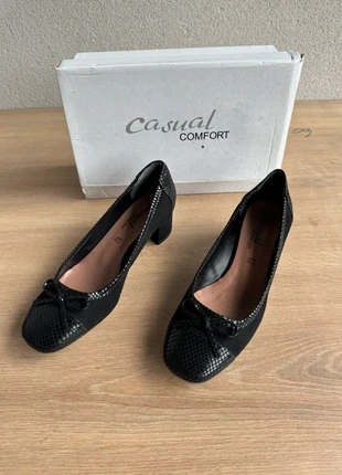 Escarpins noirs Casual Comfort – pointure 38– talon confortable – neufs, merk: Casual Comfort, staat: Nieuw zonder prijskaartje, maat: 38, € 16,00, € 17,50 inclusief Kopersbescherming Pro