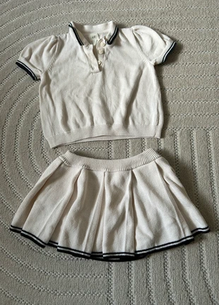 Tennis outfit polo rok h&m 74, merk: H&M, staat: Heel goed, maat: 9-12 maanden / 74 cm, € 10,00, € 11,20 inclusief Kopersbescherming
