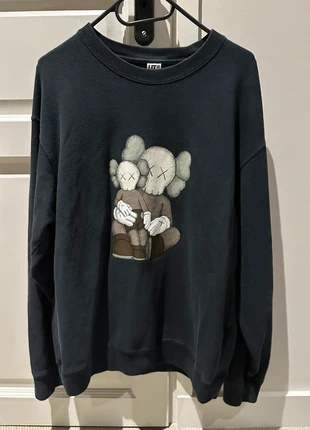 Sweat Uniqlo/Kaws noir M, marque: Kaws, état: Très bon état, taille: M, 15,00 €, 16,45 € Protection acheteurs incluse
