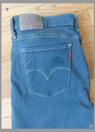 Jean levis 711 skinny femme W30 L32, marca: Levi's, estado: Satisfactorio, tamaño: Otros, 8,00 €, 9,10 € Protección al comprador Pro incluida