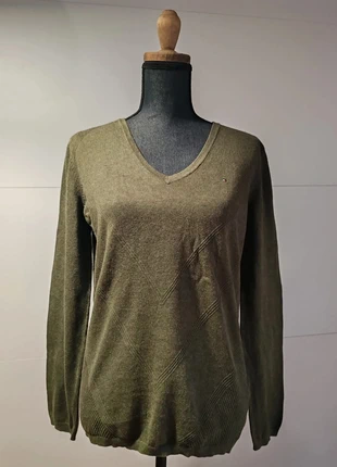 Pull Tommy Hilfiger, marke: Tommy Hilfiger, zustand: Gut, größe: M / 38 / 10, 12,00 €, 13,30 € inklusive Vinted-Käuferschutz