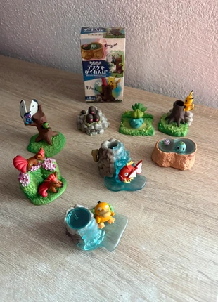 pokemon pokeholl takara tomy arts figure mini diorama collezione vintage Giappone display set, marke: Pokémon, zustand: Neu, größe: Frühchen, bis 44, 4,50 €, 5,43 € inklusive Vinted-Käuferschutz