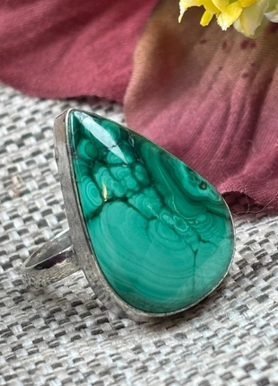 Superbe bague mal a hite., état: Très bon état, taille: 18,5 mm, 14,00 €, 15,40 € Protection acheteurs (Pro) incluse