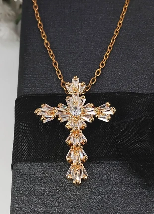 Collier acier inoxydable doré croix divine – tendance, marque: Boutique Île de Beauté, état: Neuf sans étiquette, 3,95 €, 4,85 € Protection acheteurs (Pro) incluse