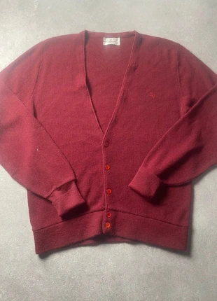 Cardigan Christian Dior en acrylique Orlon bordeaux logo brodé bordeaux - Taille L, marque: Christian Dior, état: Très bon état, taille: L / 40 / 12, 99,99 €, 105,69 € Protection acheteurs incluse