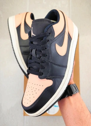 Baskets Sneackers Jordan 1 Low << Crimson Tint >> Taille 42.5, marke: Jordan, zustand: Sehr gut, größe: 42.5, 65,00 €, 68,95 € beinhaltet Vinted-Käuferschutz Pro