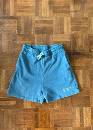Short gris H&M taille 11 ans, marke: H&M, zustand: Zufriedenstellend, größe: 11 Jahre / 146, 1,00 €, 1,75 € inklusive Vinted-Käuferschutz