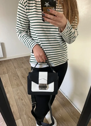 Sac à main bicolore noir et blanc Parfois, brand: Parfois, condition: Good, €9.00, €10.15 includes Buyer Protection