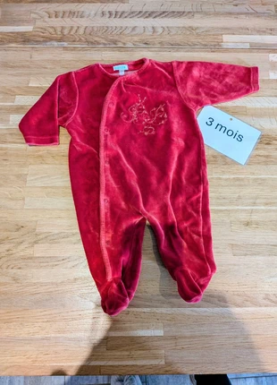 Pyjama bébé mixte rouge velours 3 mois Printemps, merk: Printemps, staat: Heel goed, maat: 1-3 maanden / 56 cm, € 1,50, € 2,28 inclusief Kopersbescherming