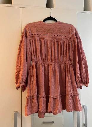 Roze jurk Zara maat m/38, marca: Zara, estado: Muy bueno, tamaño: M / 38 / 10, 7,00 €, 8,05 € Protección al comprador incluida