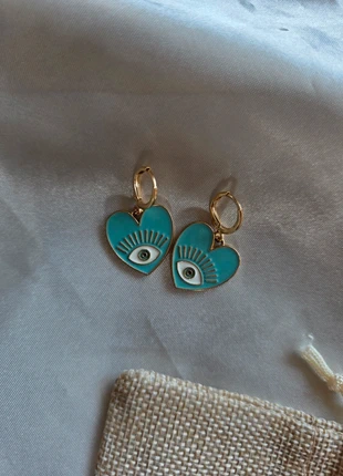 Boucles d'oreilles coeur et oeil bleues, estado: Novo sem etiquetas, €9.00, €10.15 inclui Proteção do Comprador
