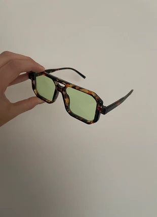 Maculate mint Sunglasses, brand: Vintage Dressing, condizioni: Ottime, €14.99, €16.44 include la Protezione acquisti