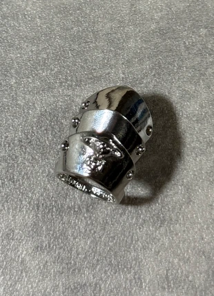 Bague Armure Argent - Cosplay Nana Osaki -Style Punk Gothique, merk: Nana, staat: Heel goed, maat: 60.9 mm / 19.4 mm Ø, € 13,00, € 14,35 inclusief Kopersbescherming