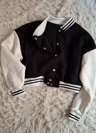 Giubbetto university, marque: University, état: Neuf sans étiquette, taille: S / 36 / 8, 4,00 €, 4,90 € Protection acheteurs incluse