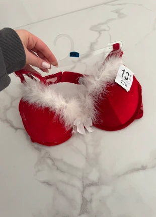 Soutien-gorge Noël velours 90c, état: Neuf avec étiquette, taille: 90C, 8,00 €, 9,10 € Protection acheteurs incluse