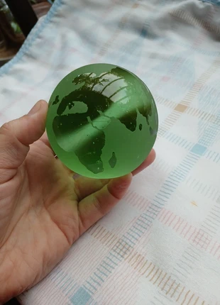 Pressepapier wereldbol, merk: merkloos, staat: Goed, € 1,50, € 2,28 inclusief Kopersbescherming