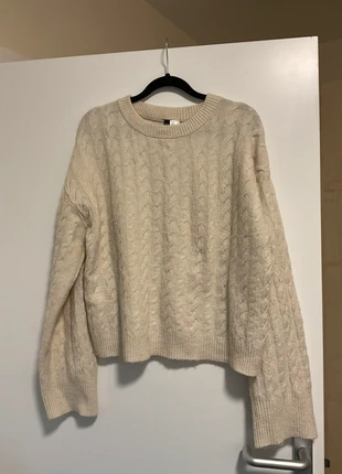 H&M Women’s Cream Knitted Jumper Size Small, brand: H&M, condition: Very good, size: S / 8, £8.00, £9.10 includes Buyer Protection