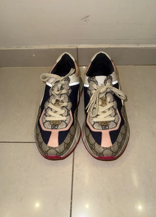 Gucci sneakers, brand: Gucci, condizioni: Ottime, taglia: 38, €450.00, €473.20 include la Protezione acquisti