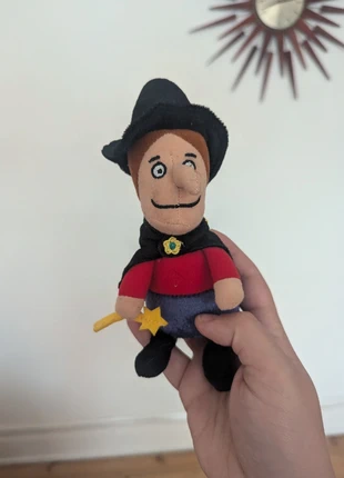 Room on the broom Julia Donaldson witch, brand: Julia Donaldson, condition: Very good, size: One size, £3.00, £3.54 includes Buyer Protection